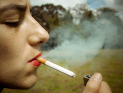La cigarette fait-elle sonner les détecteurs de fumée ?